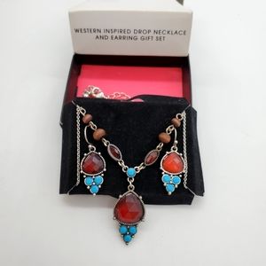 NEW Avon Western Inspired Drop Necklace & Pierced Earring Gift Set w/ Box 2010